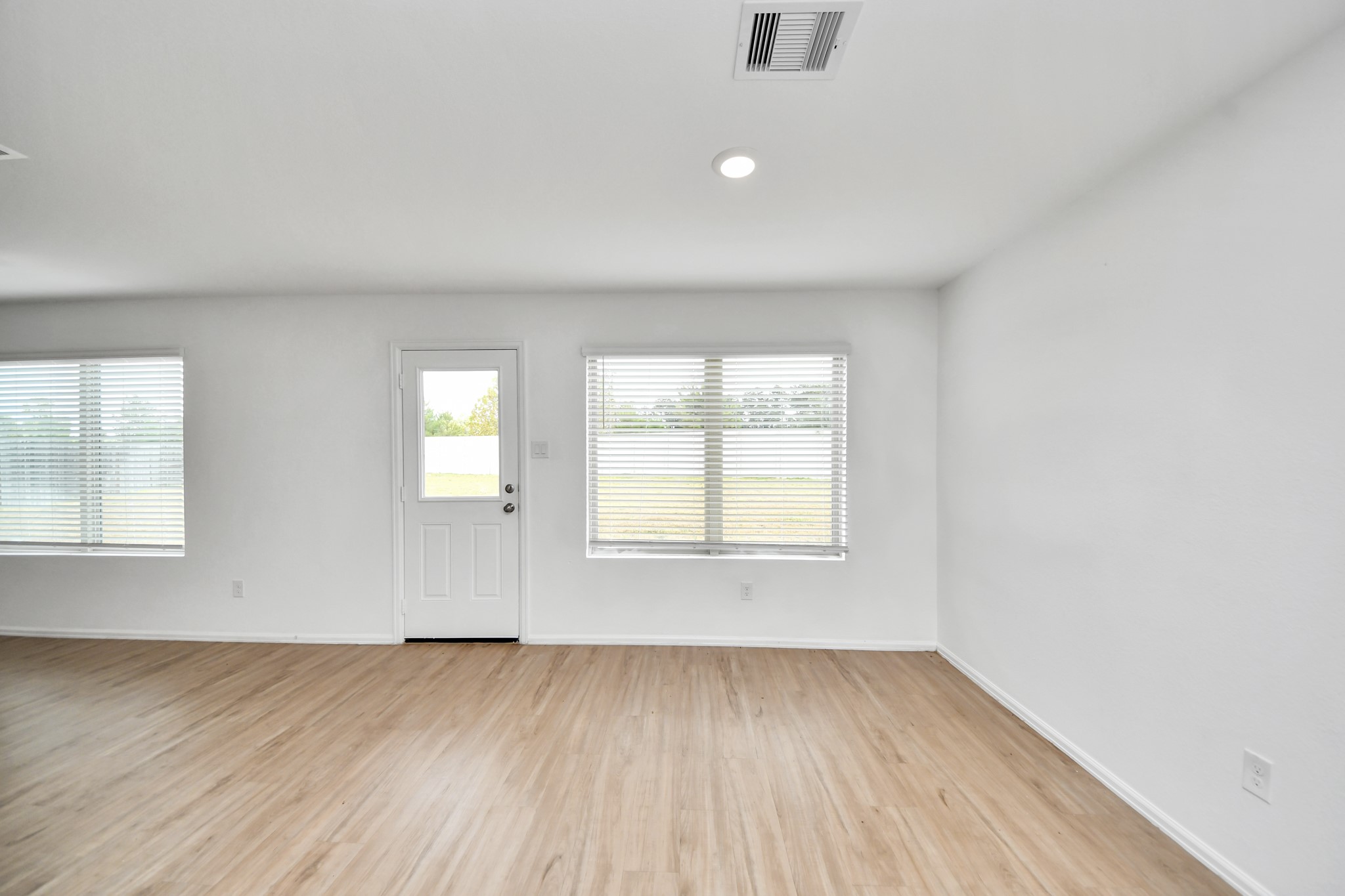 18987 Panzini Dr Property Photo 35