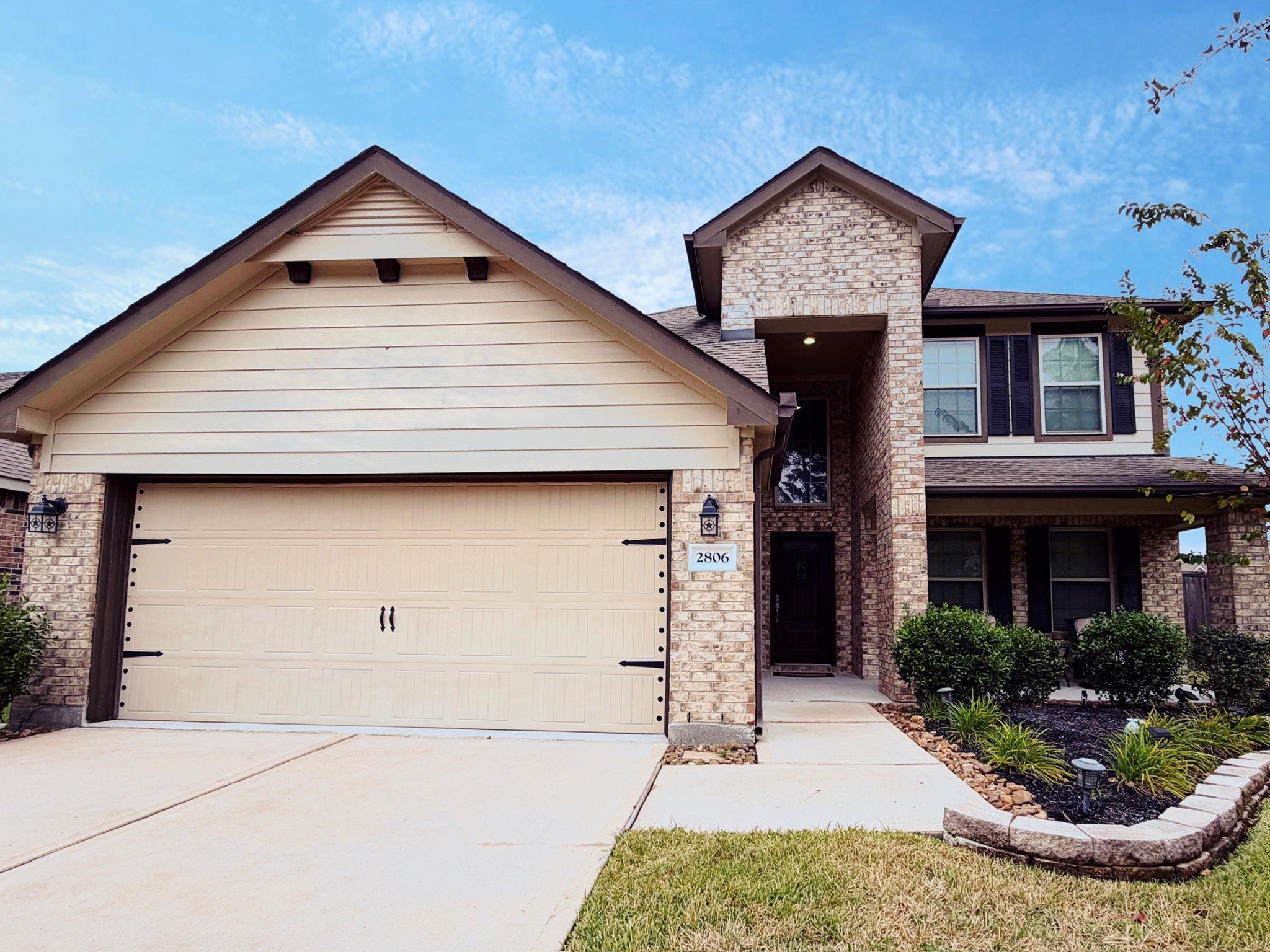 2806 Bretton Woods Drive Property Photo 1