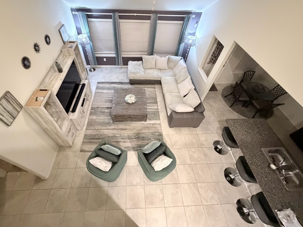 2806 Bretton Woods Drive Property Photo 4