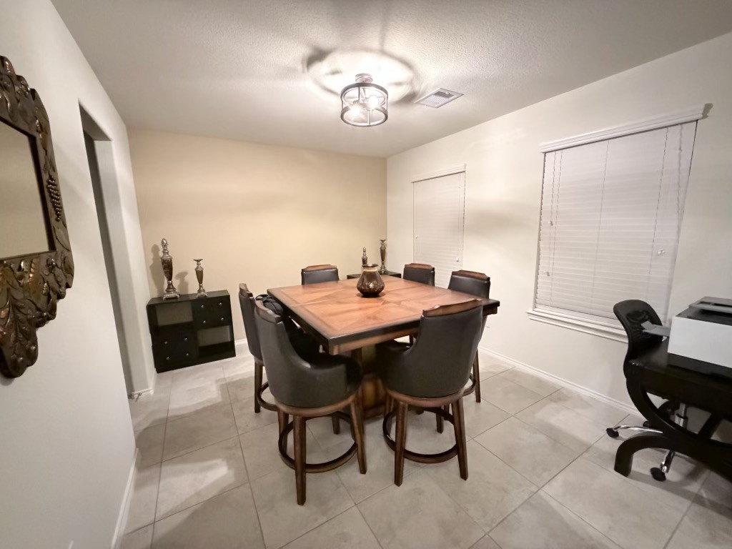 2806 Bretton Woods Drive Property Photo 8