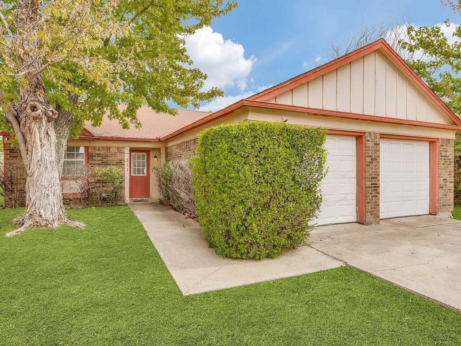 511 Nightshade Drive Property Photo 1