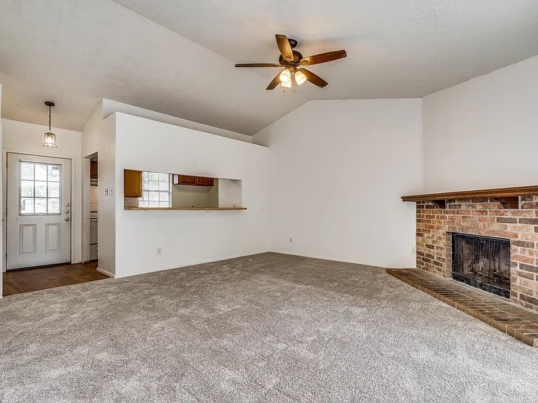 511 Nightshade Drive Property Photo 2