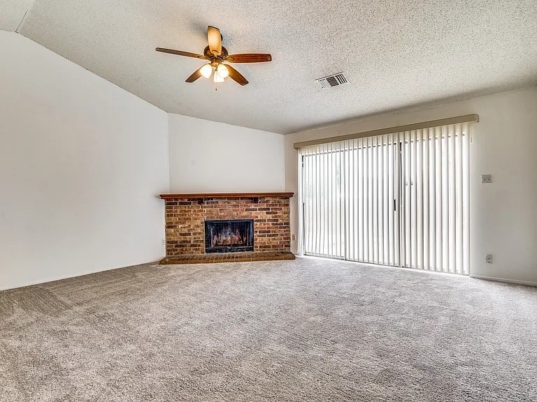 511 Nightshade Drive Property Photo 3