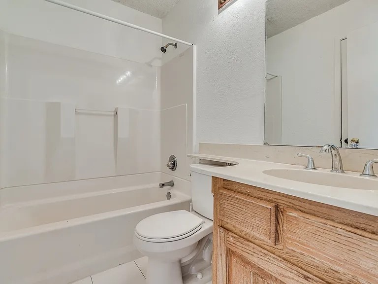 511 Nightshade Drive Property Photo 11