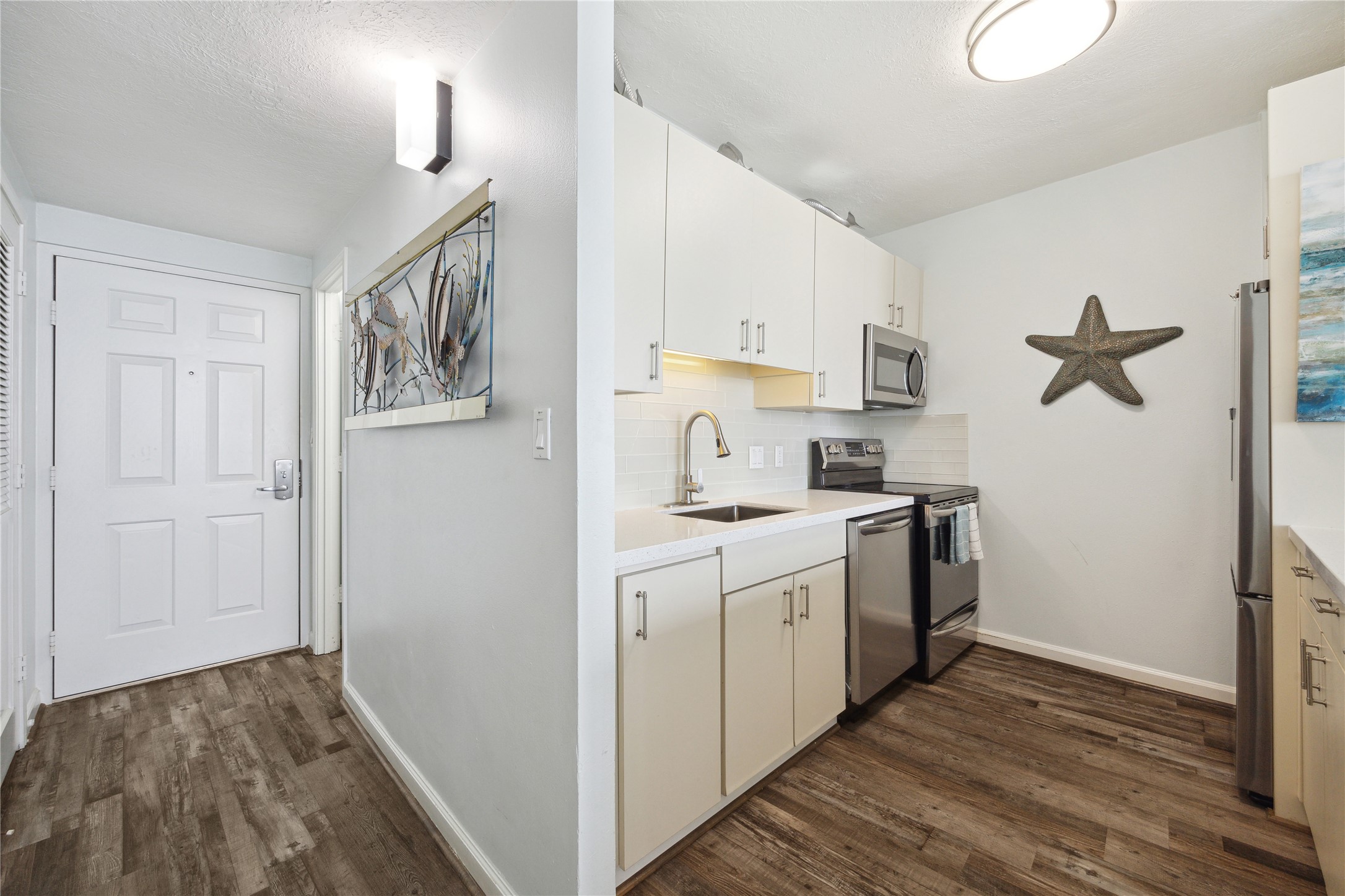1401 E Beach Drive 509 Property Photo 16
