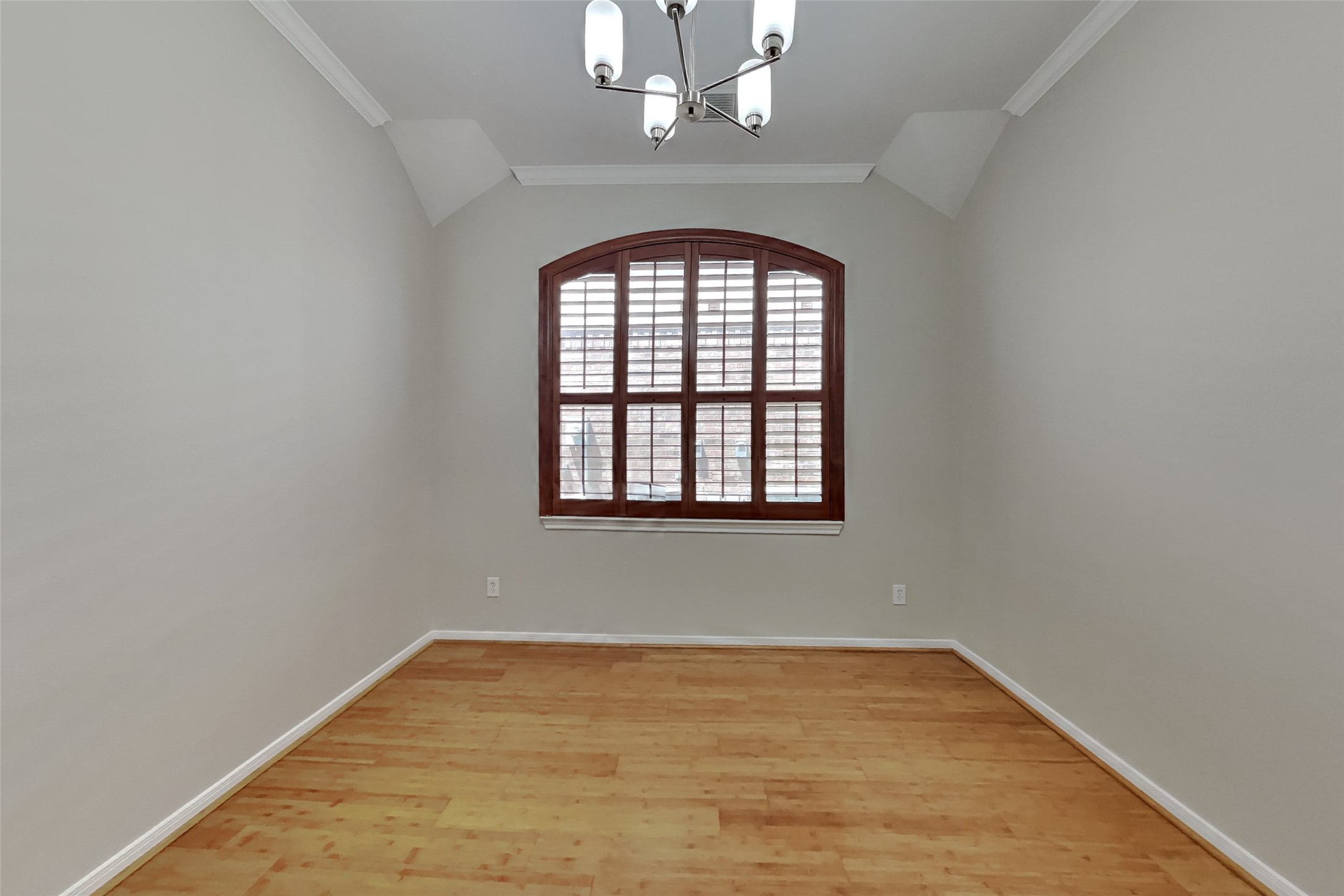 20743 Oakhurst Park Drive Property Photo 7