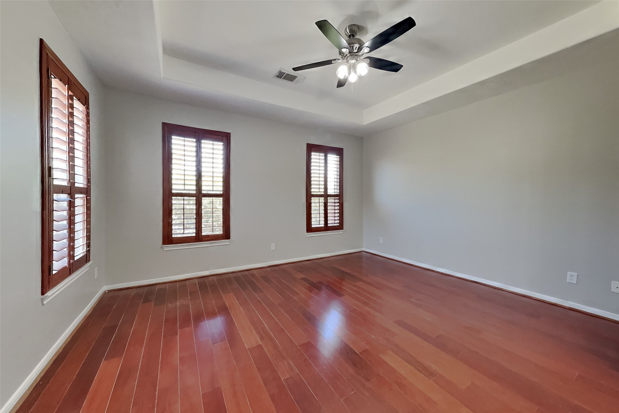 20743 Oakhurst Park Drive Property Photo 8