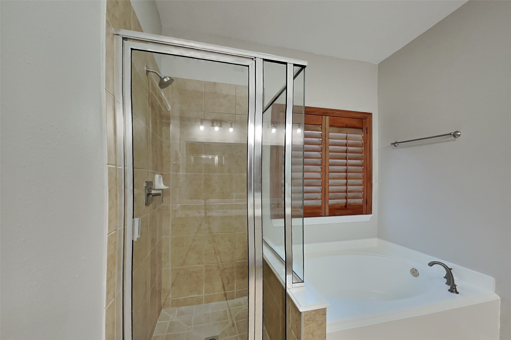 20743 Oakhurst Park Drive Property Photo 11