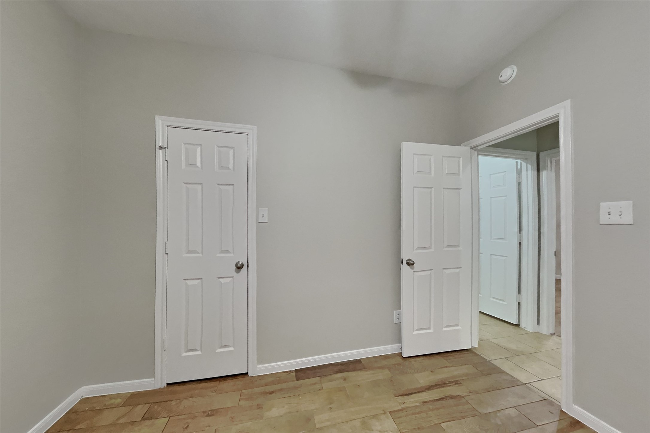 20743 Oakhurst Park Drive Property Photo 14