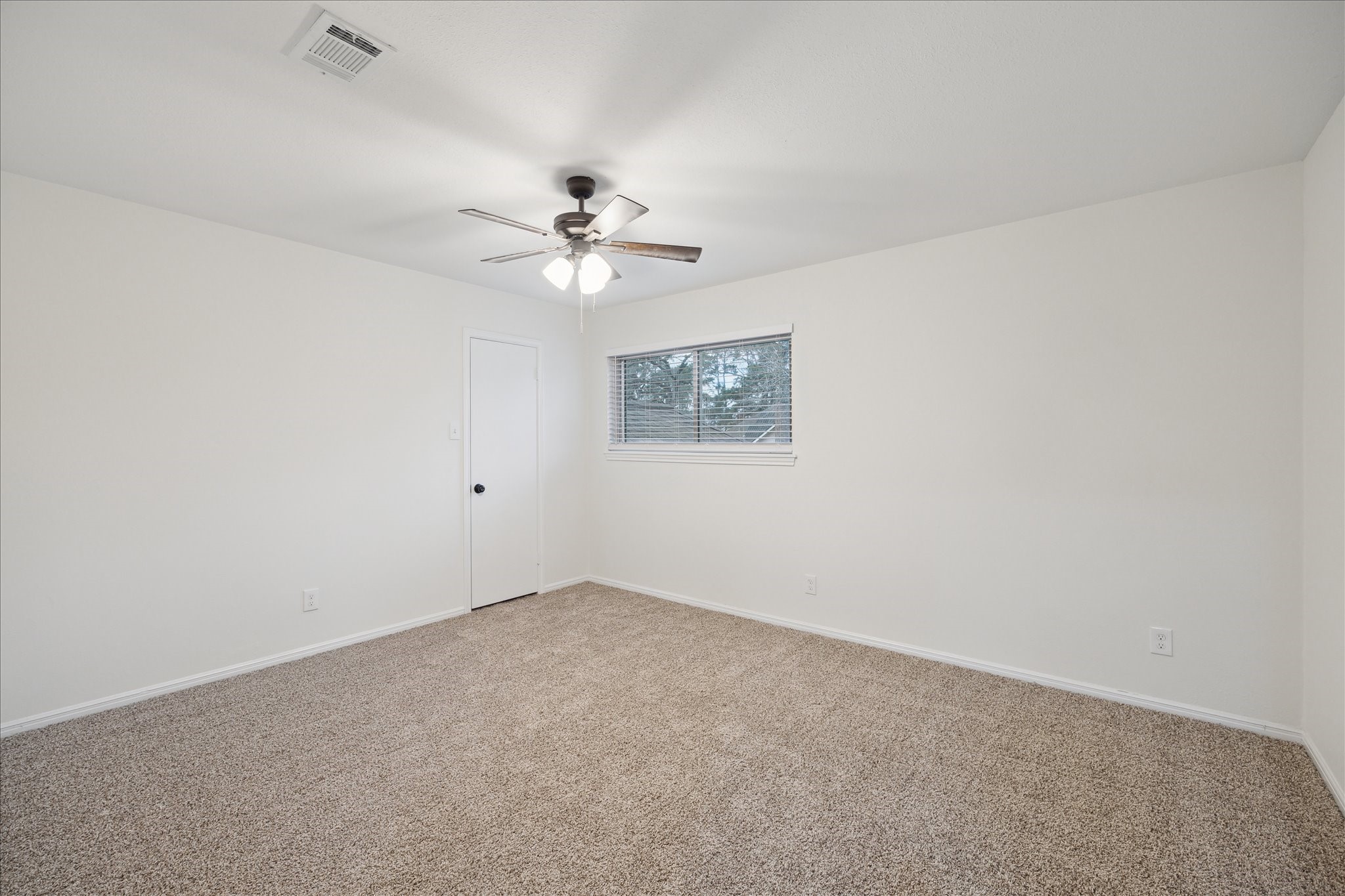 3306 Candlewisp Circle Property Photo 23