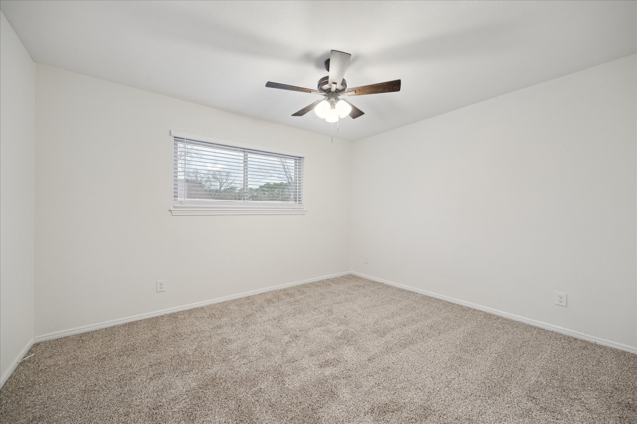 3306 Candlewisp Circle Property Photo 24