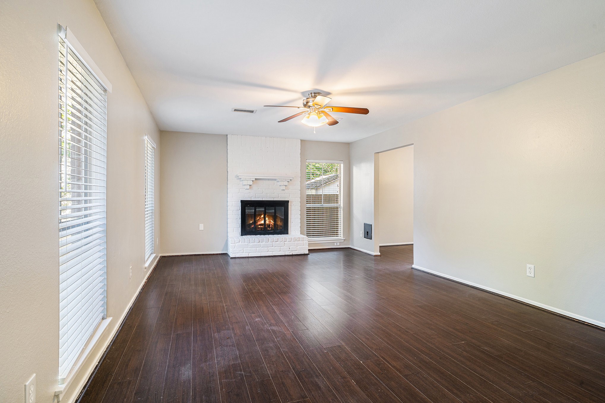 11 Fiddleleaf Court Property Photo 5