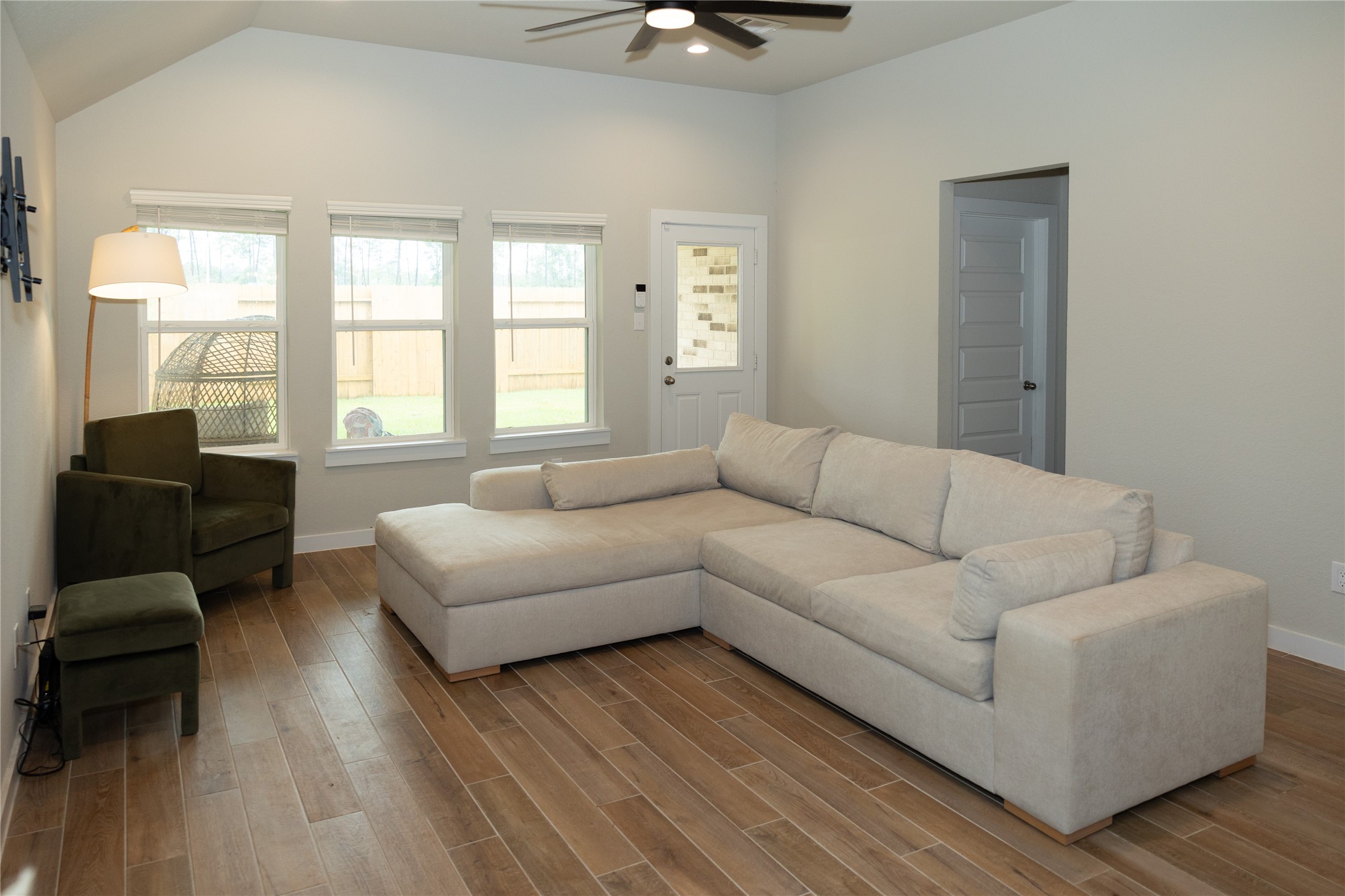 1864 Cypress Canyon Trail Property Photo 4
