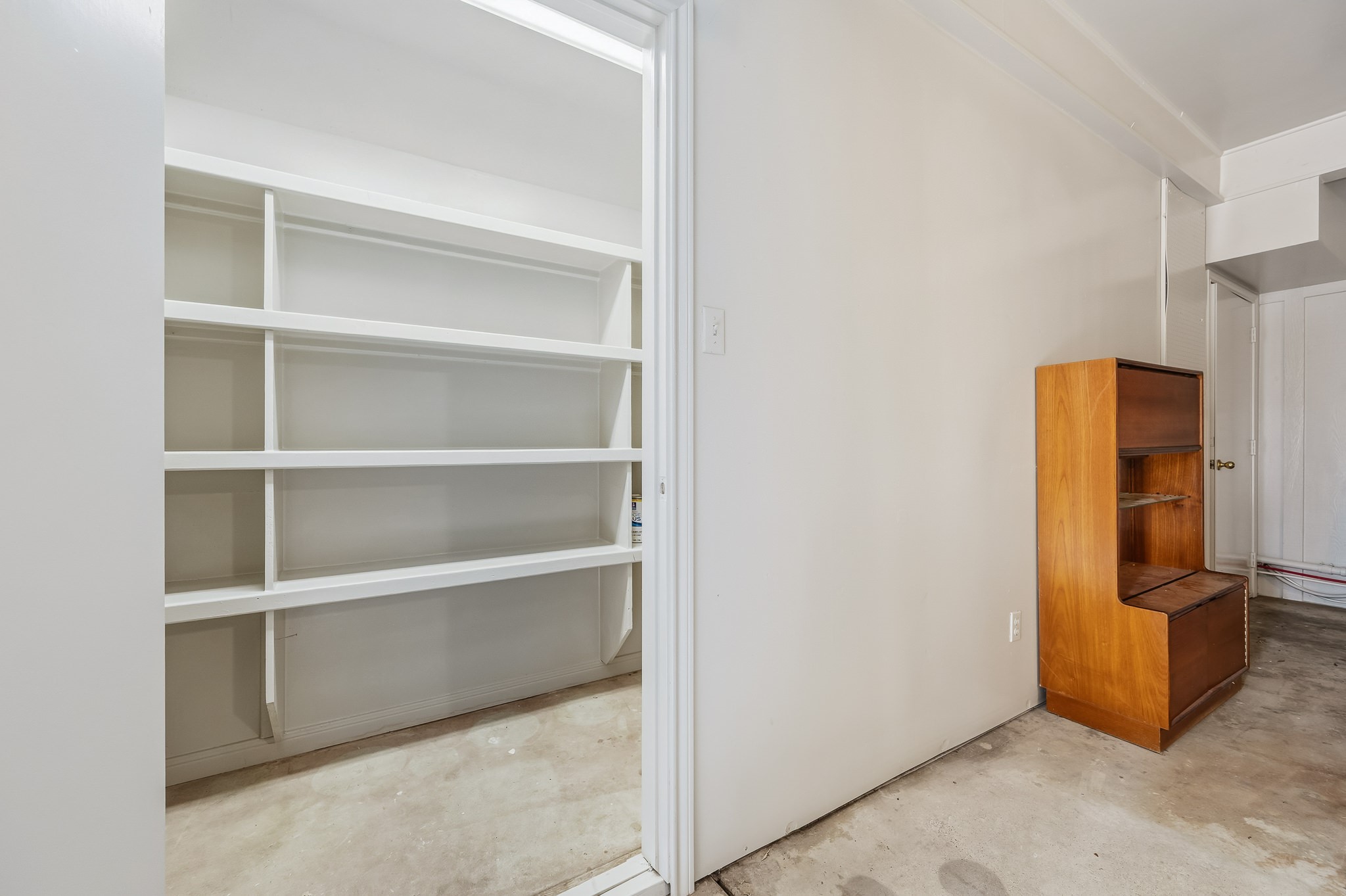 2111 N Galveston Avenue Property Photo 41