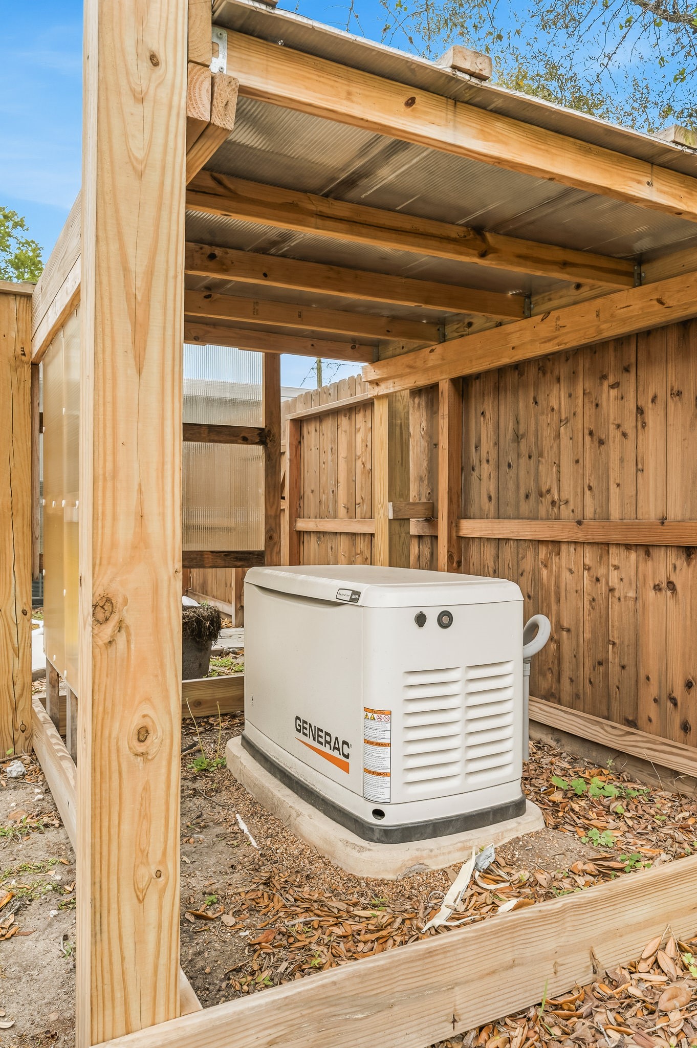 2111 N Galveston Avenue Property Photo 42