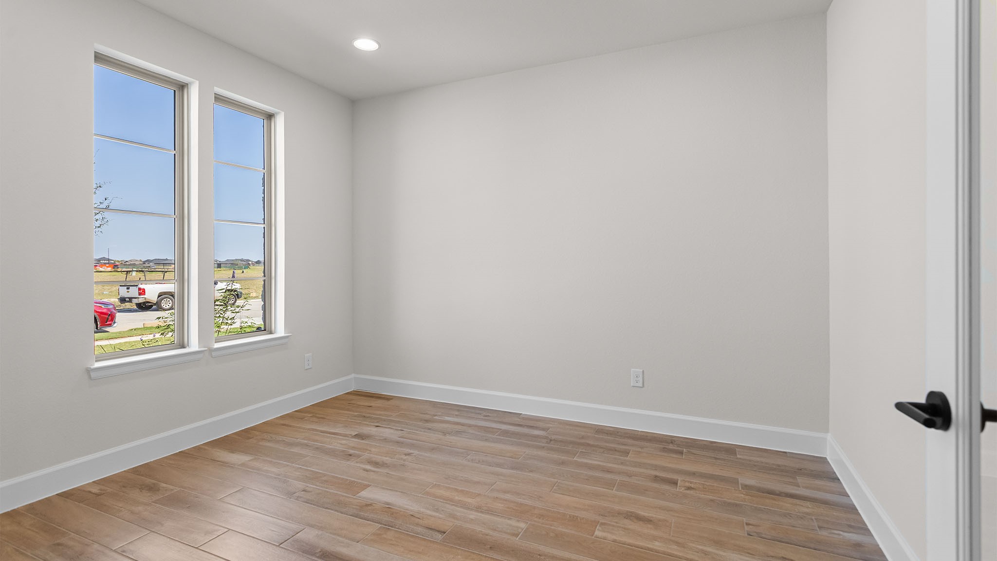 7722 Hundson River Lane Property Photo 8