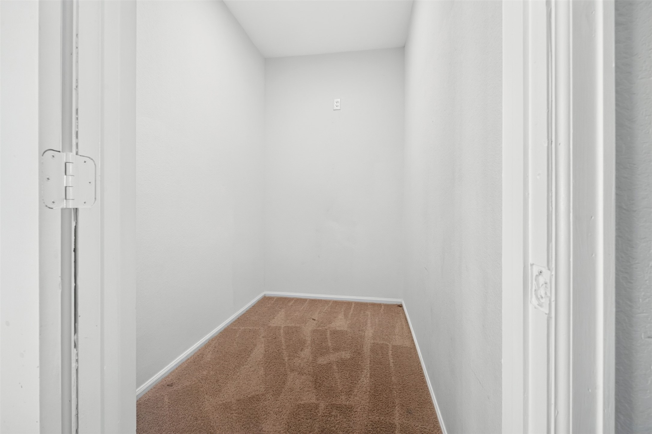 1402 Hudgins Pass Property Photo 35