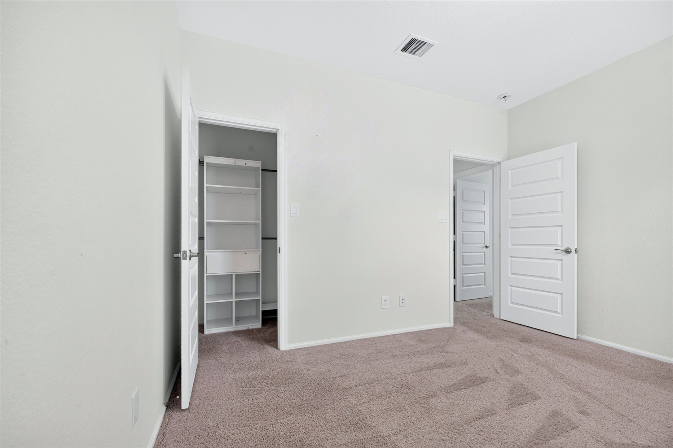 1402 Hudgins Pass Property Photo 39