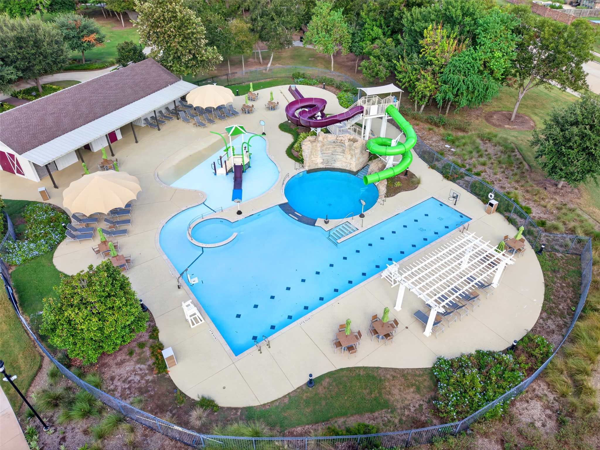 1402 Hudgins Pass Property Photo 49