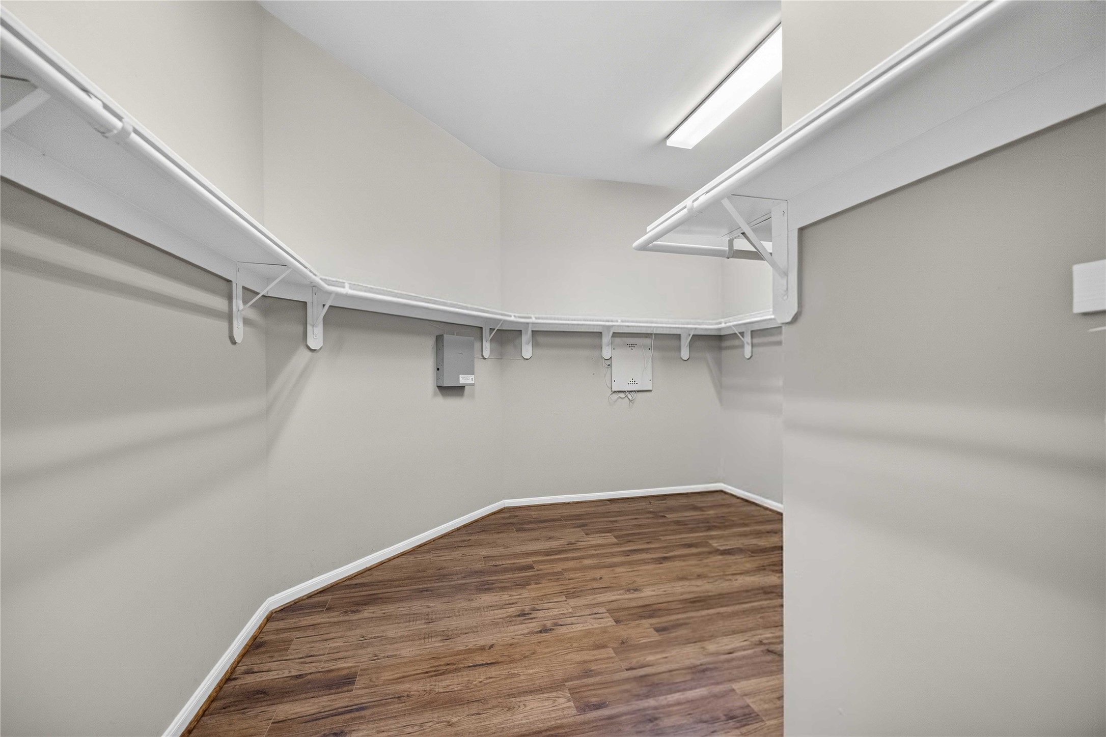 2712 Green Mountain Drive Property Photo 23