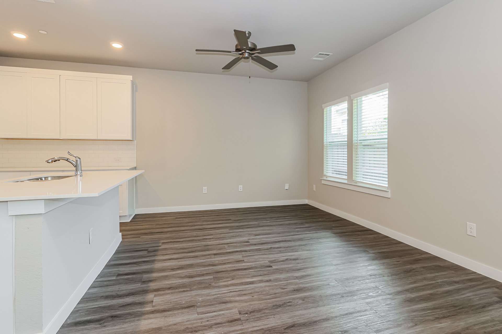 18322 W Centro Circle Property Photo 9