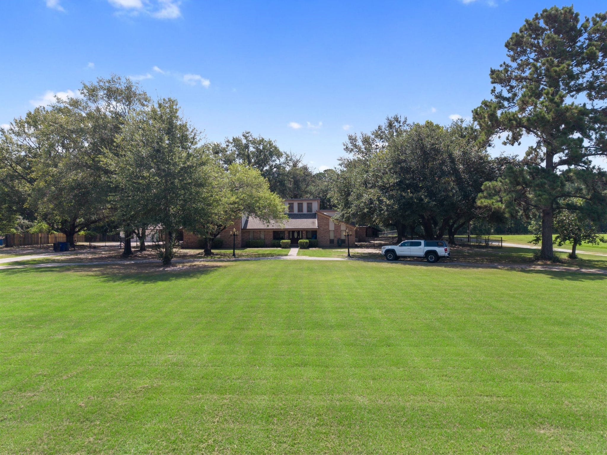 12917 Fm 355 Property Photo 1