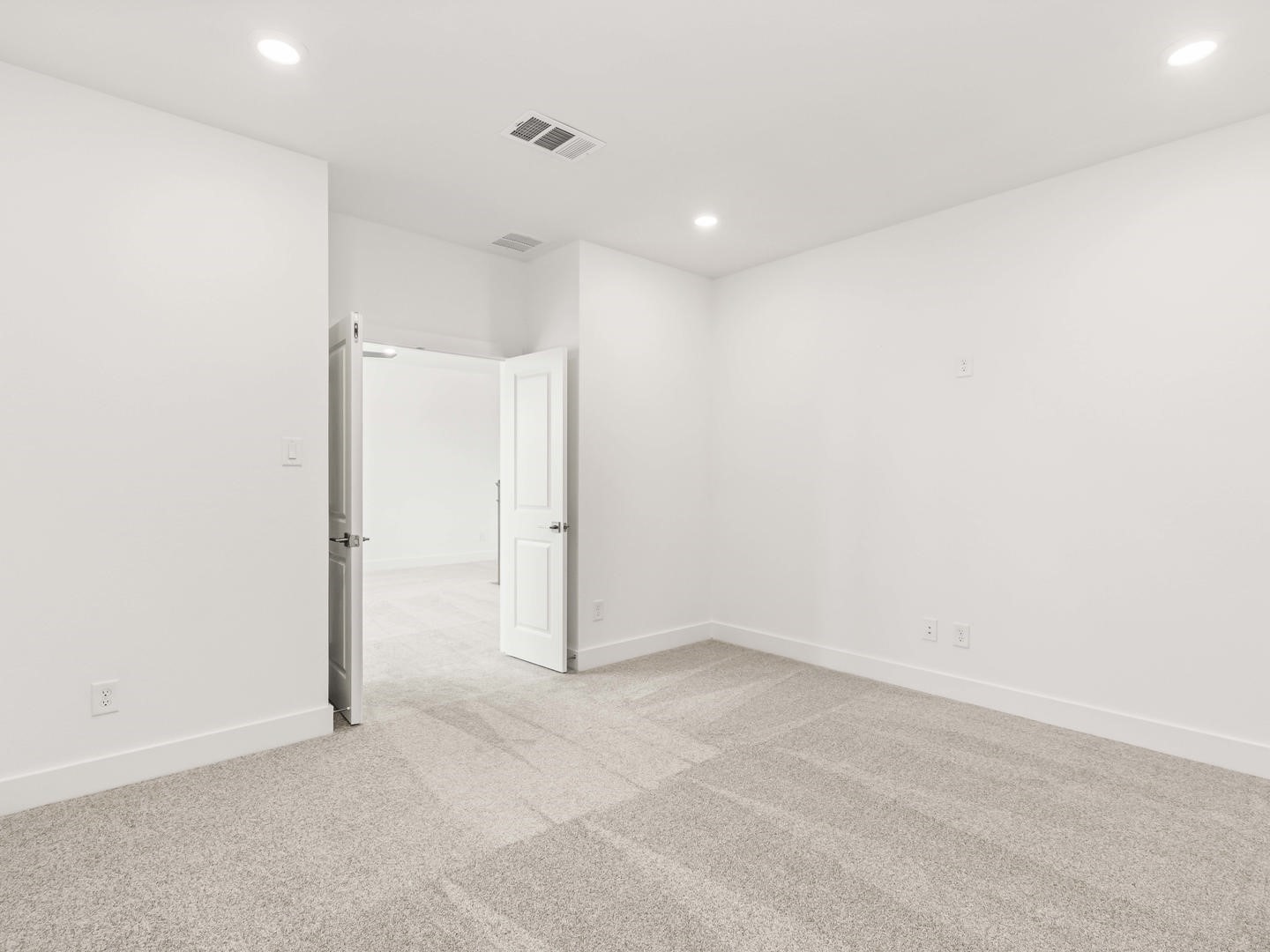 22610 Ruby Forest Road Property Photo 17