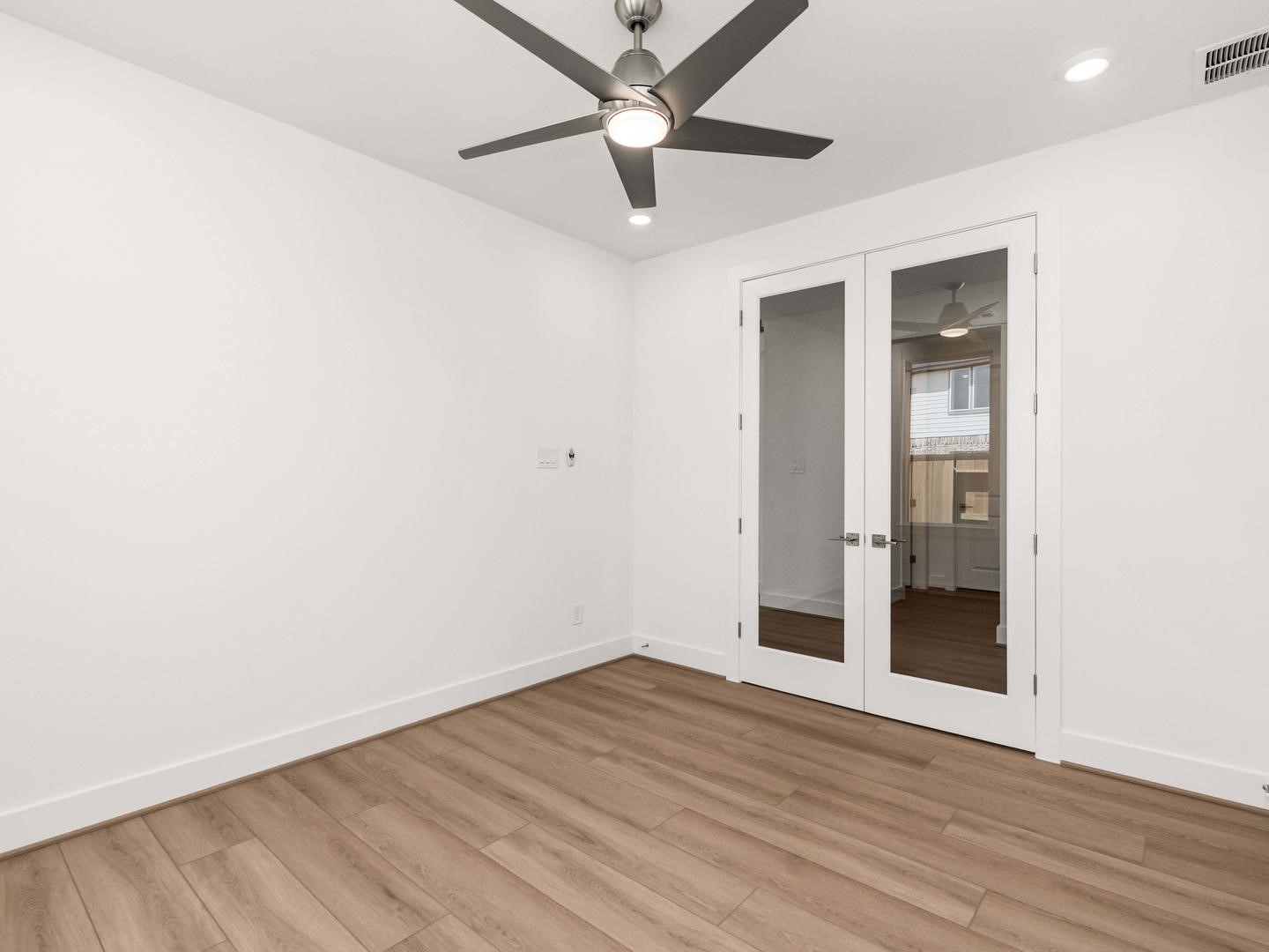 22610 Ruby Forest Road Property Photo 20