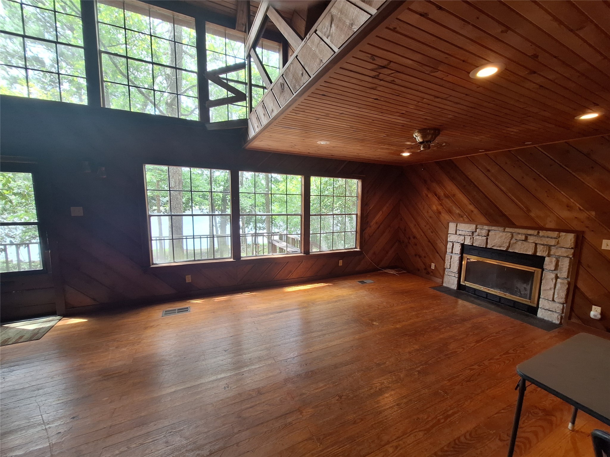 492 Sherwood Forest W Property Photo 14