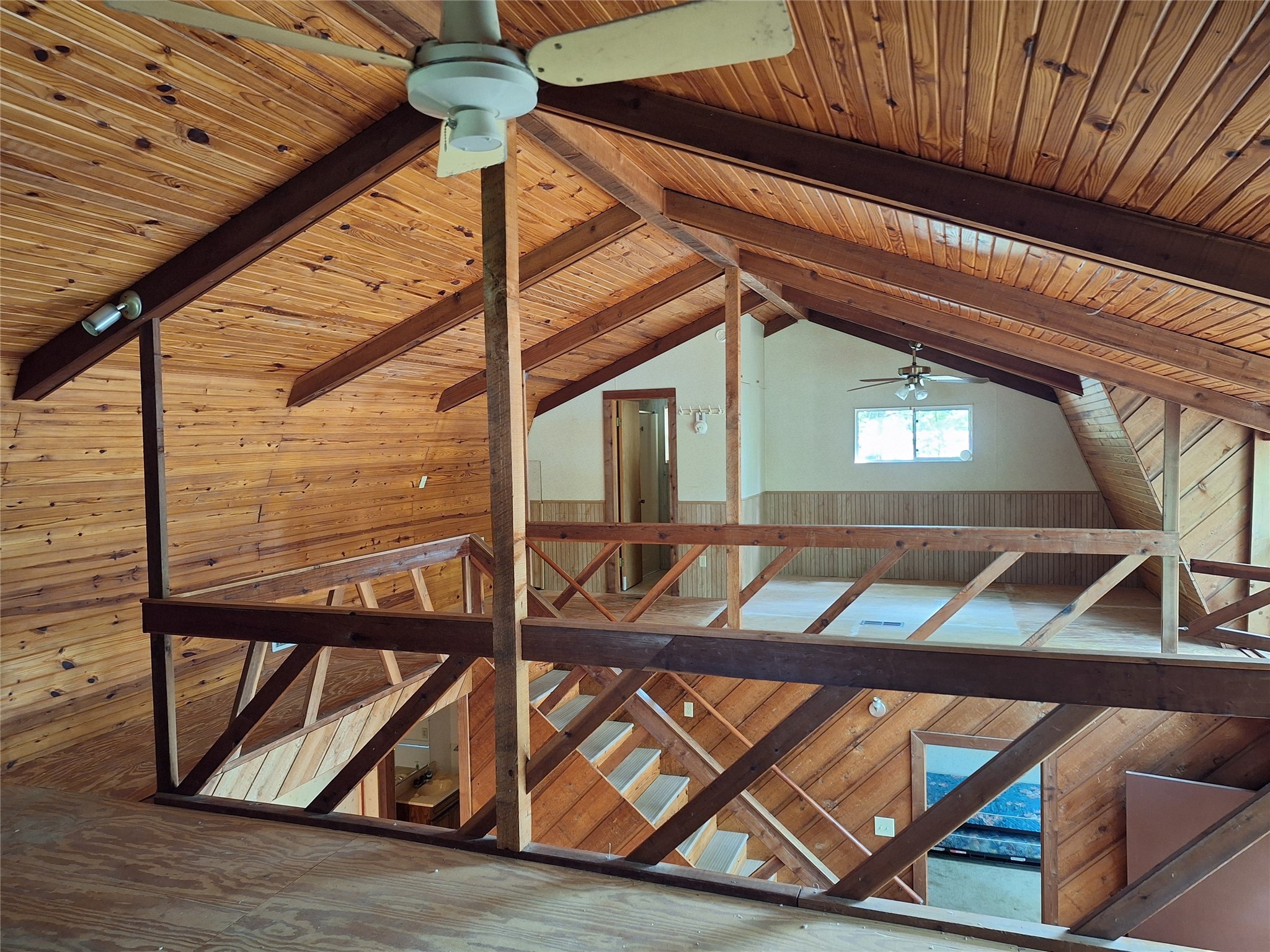 492 Sherwood Forest W Property Photo 16