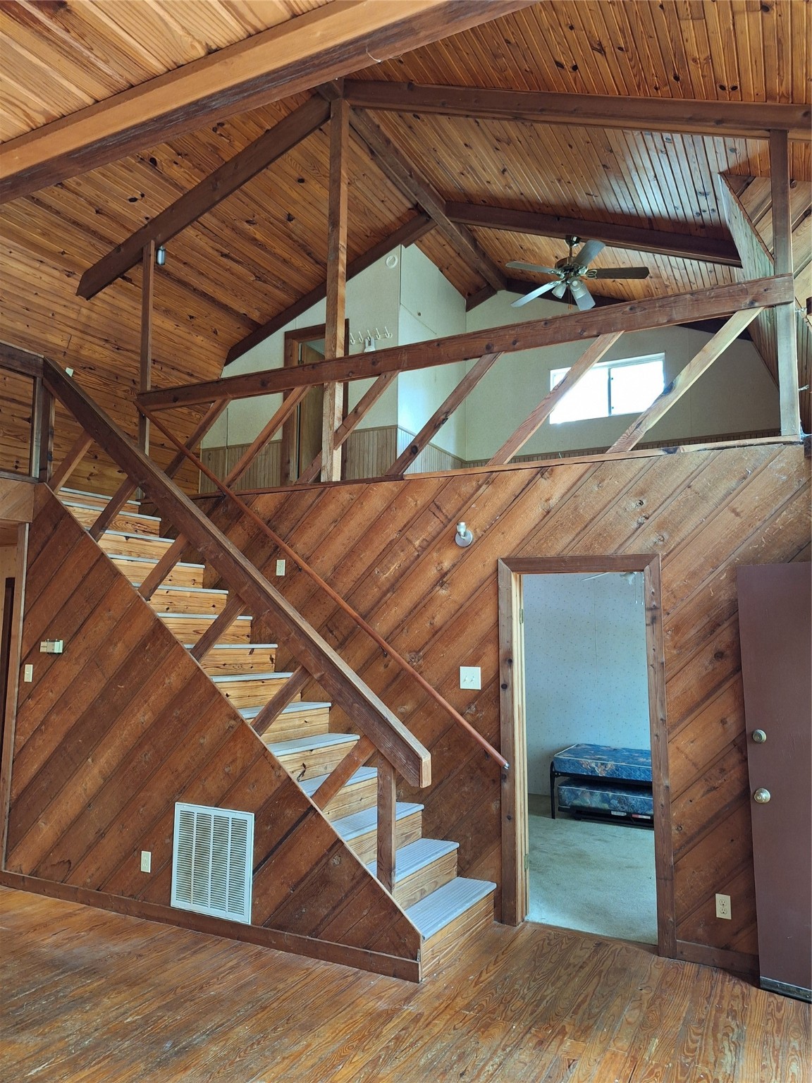 492 Sherwood Forest W Property Photo 17