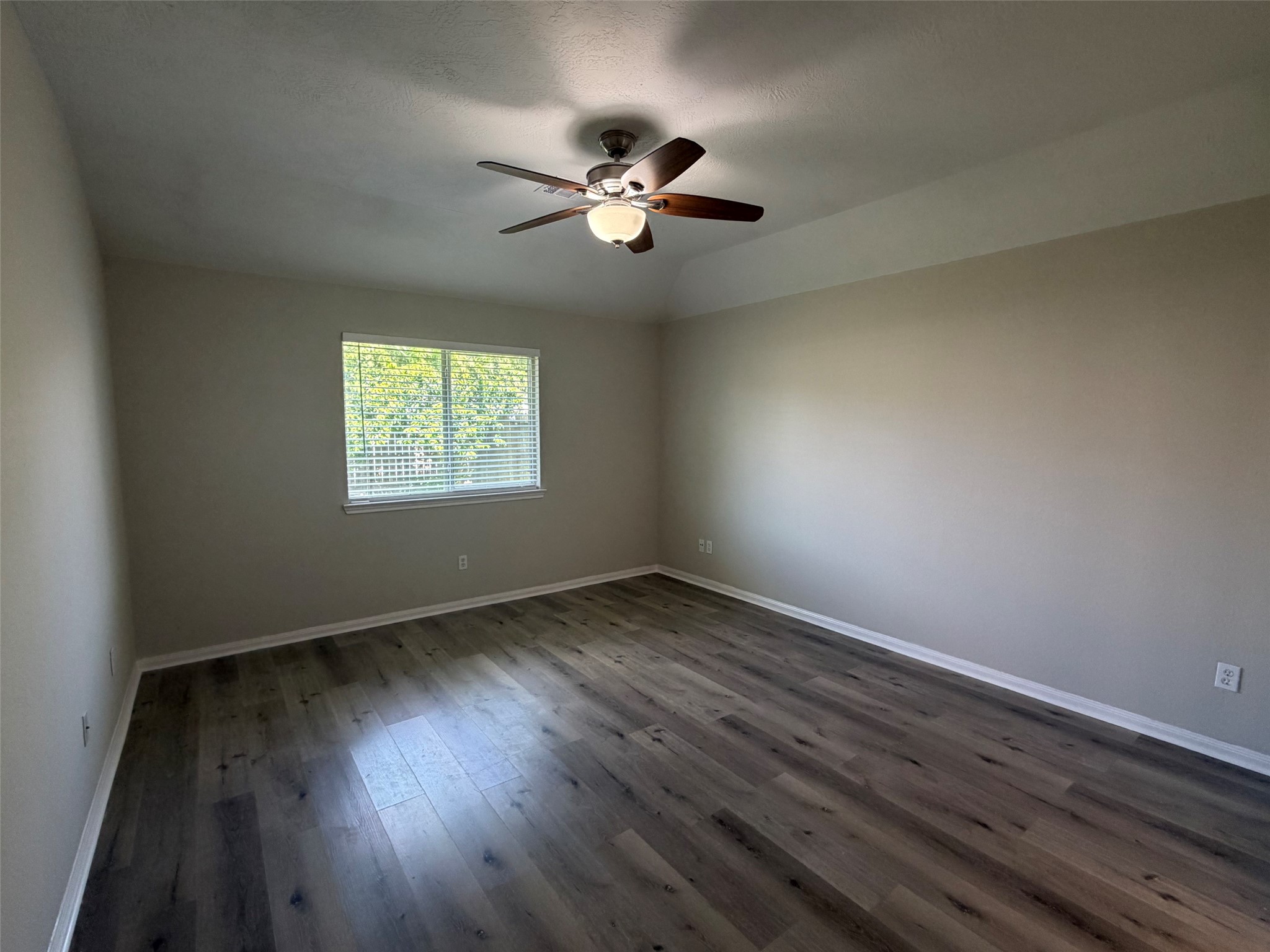 3715 Humble Drive Property Photo 12