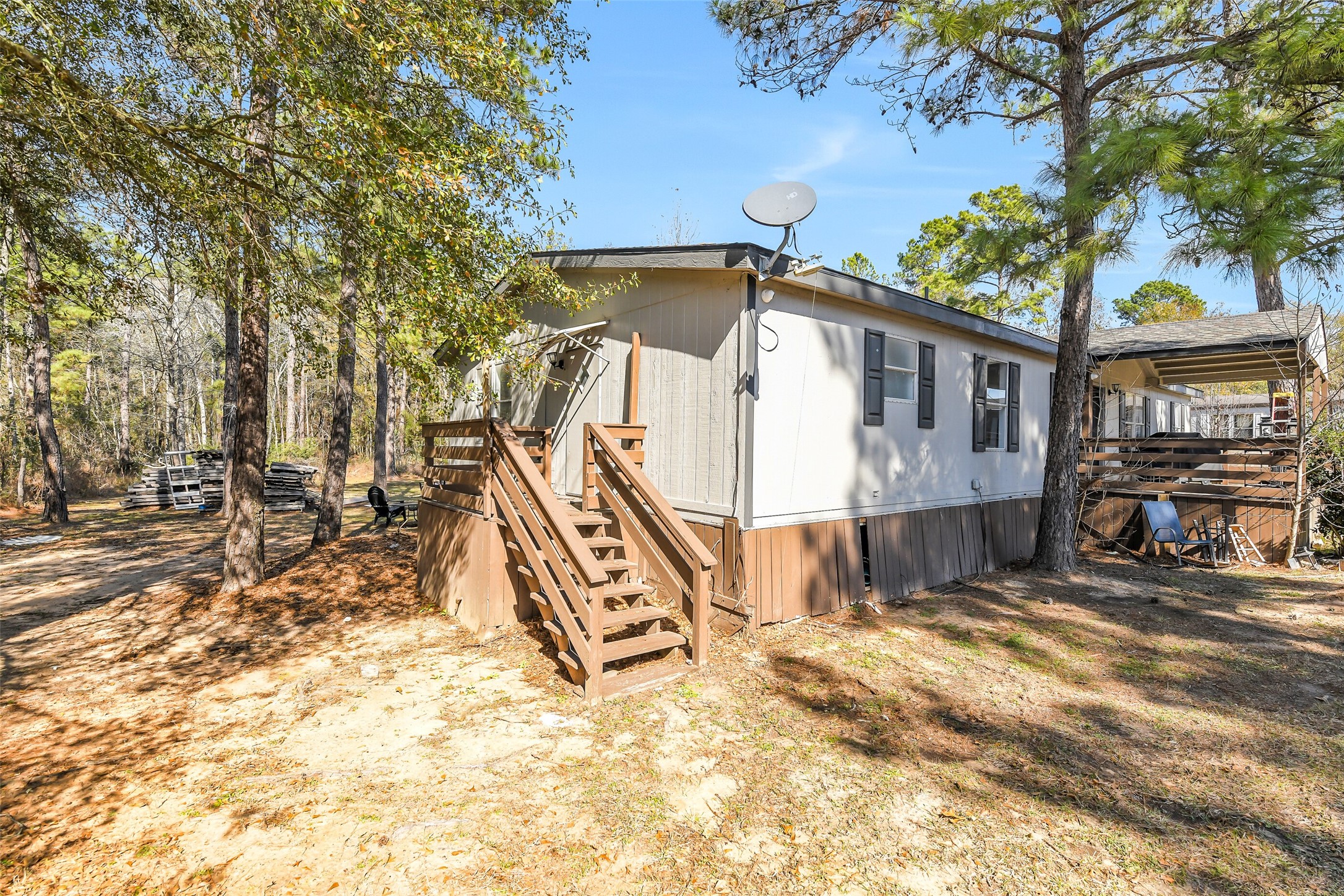 21507 Juliann Alyes Property Photo 3