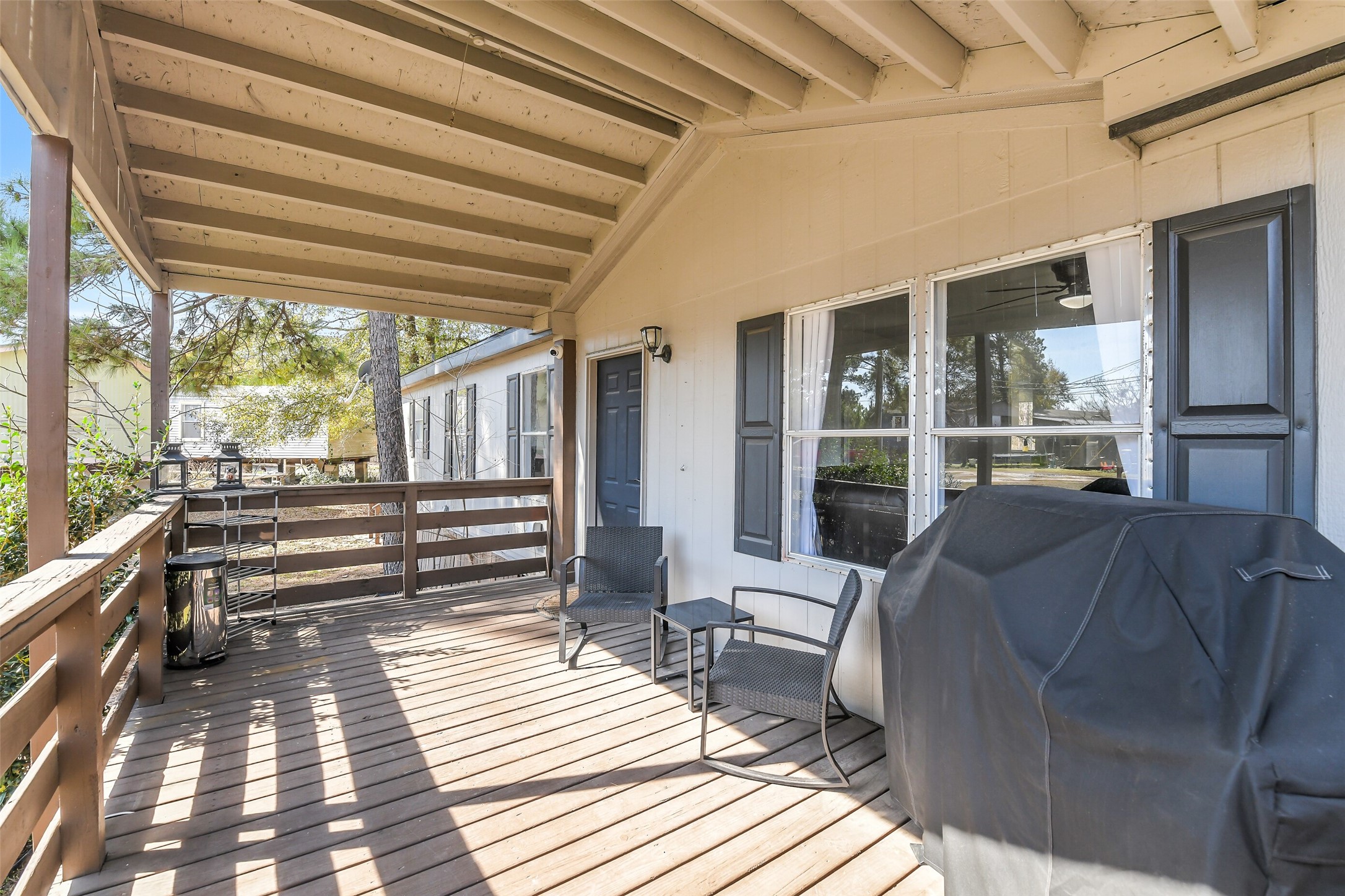 21507 Juliann Alyes Property Photo 7