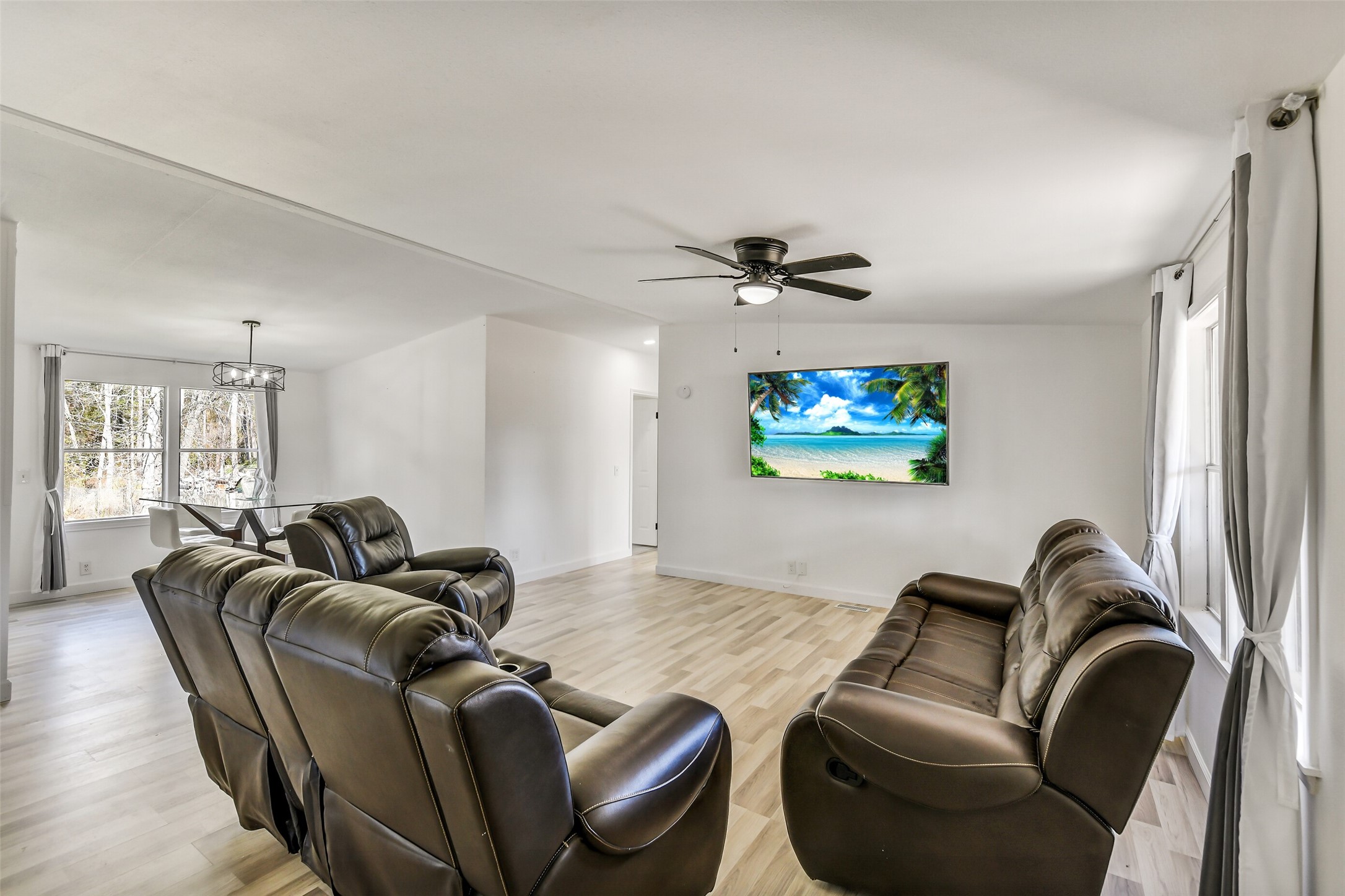 21507 Juliann Alyes Property Photo 9