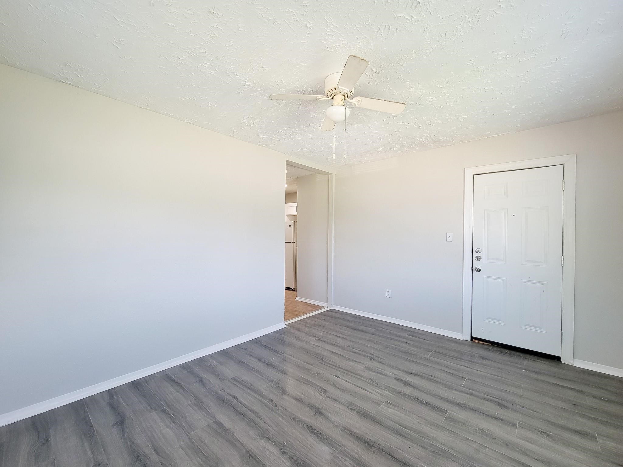 711 Avenue A 3 Property Photo 5