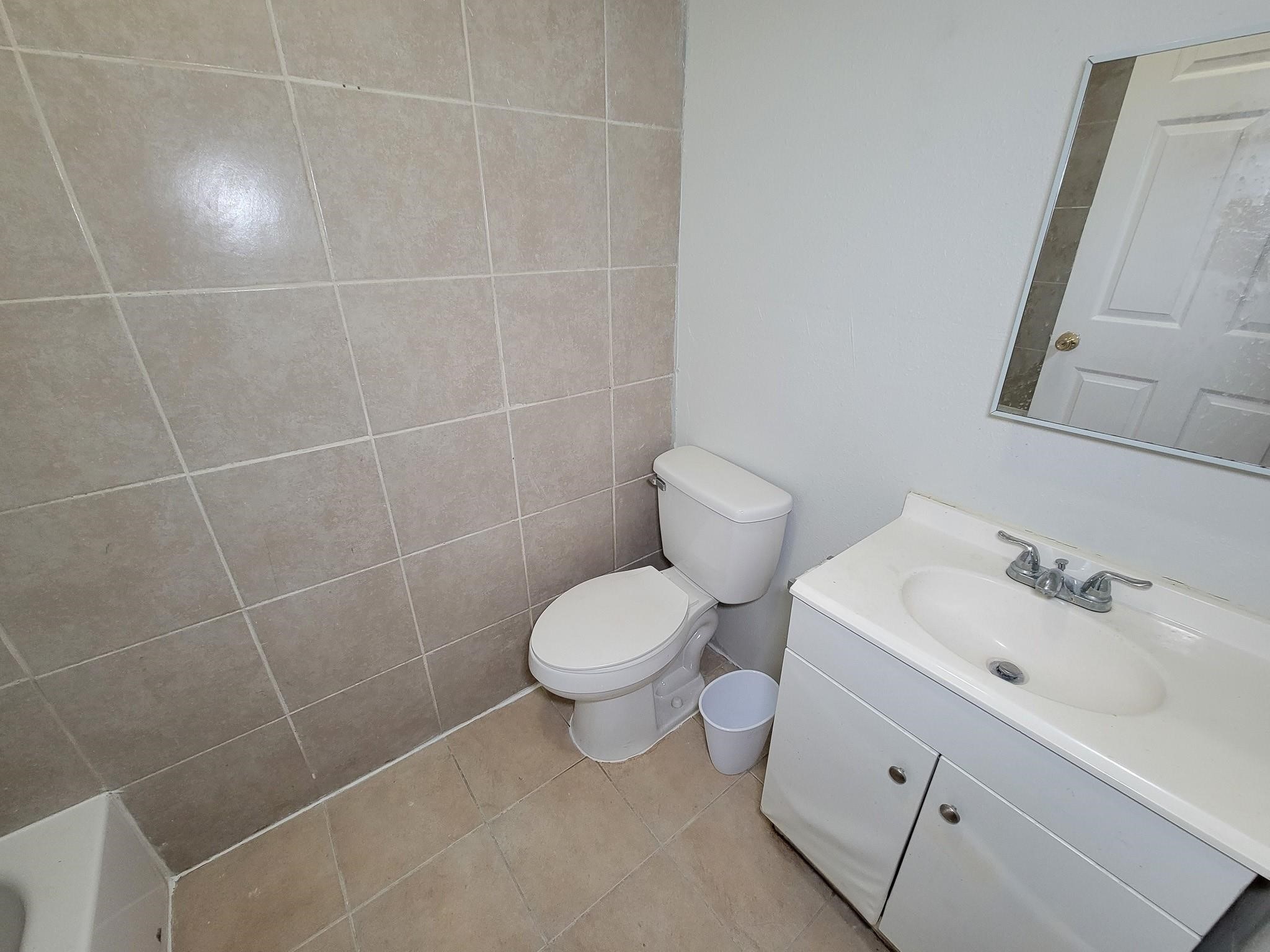 711 Avenue A 3 Property Photo 17