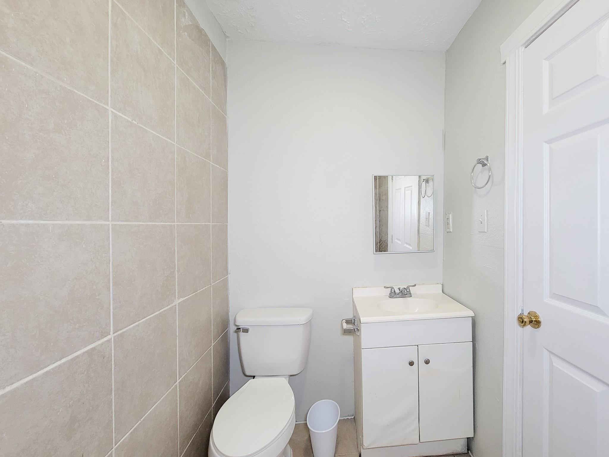 711 Avenue A 3 Property Photo 19