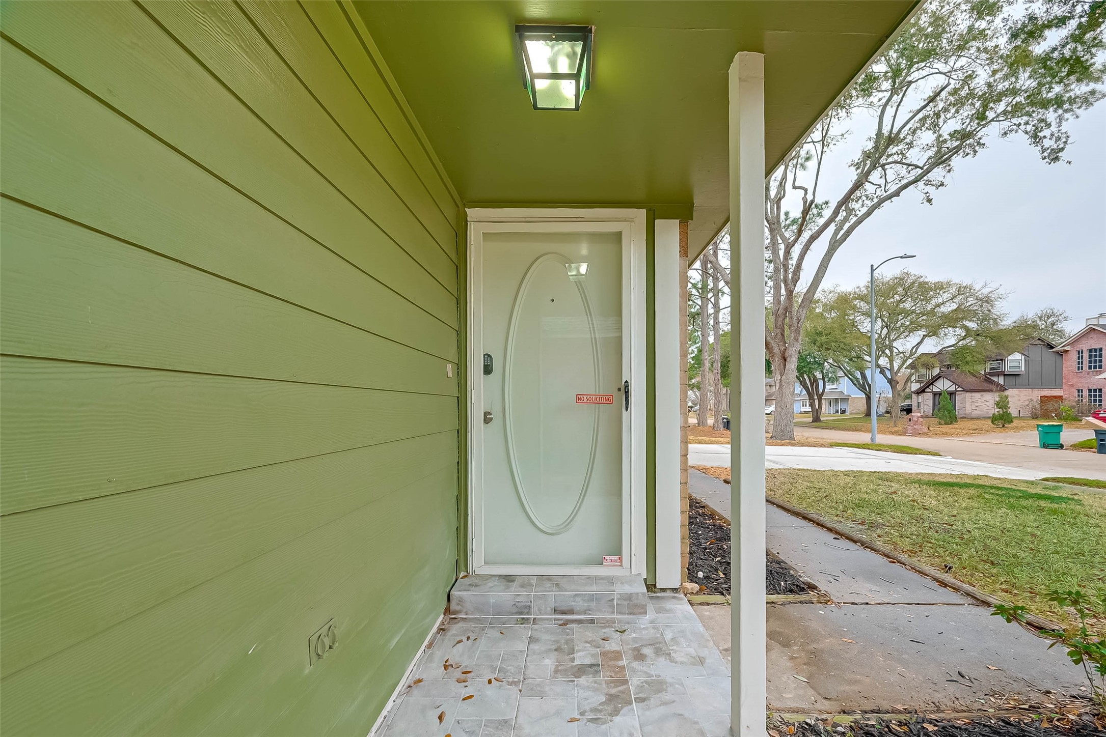 22739 Brafferton Lane Property Photo 3