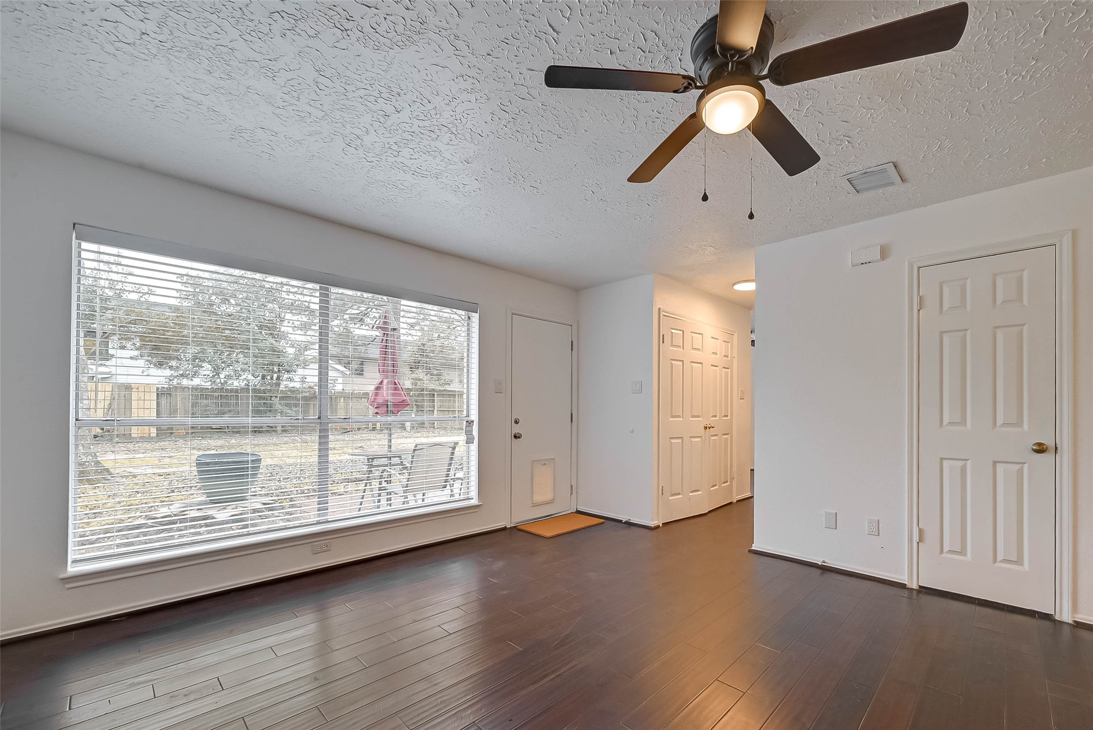 22739 Brafferton Lane Property Photo 12