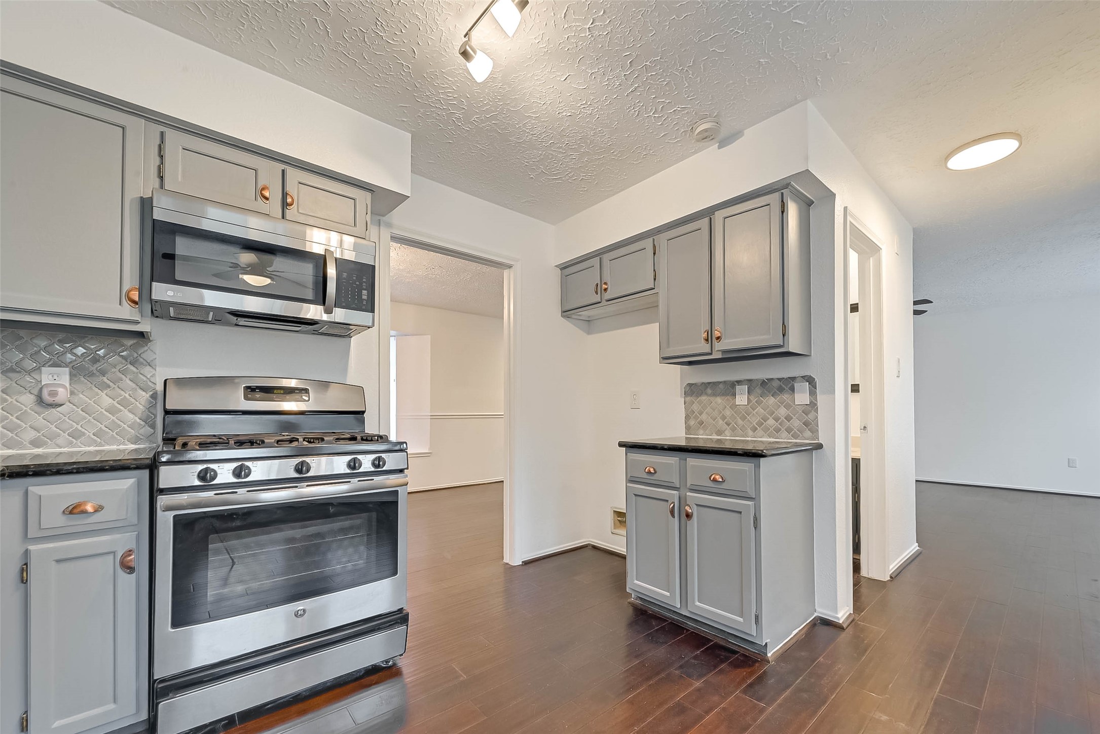 22739 Brafferton Lane Property Photo 18