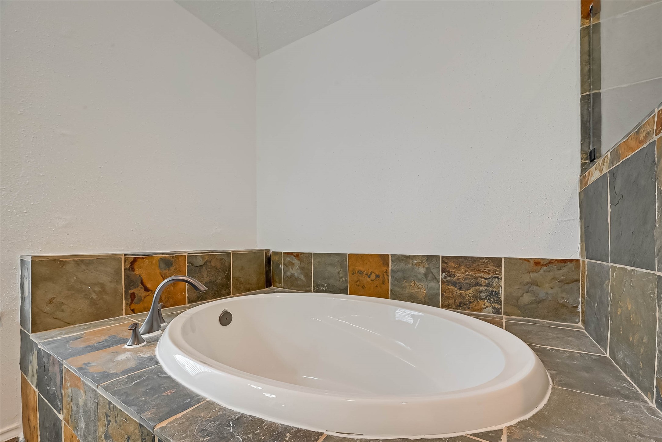 22739 Brafferton Lane Property Photo 39