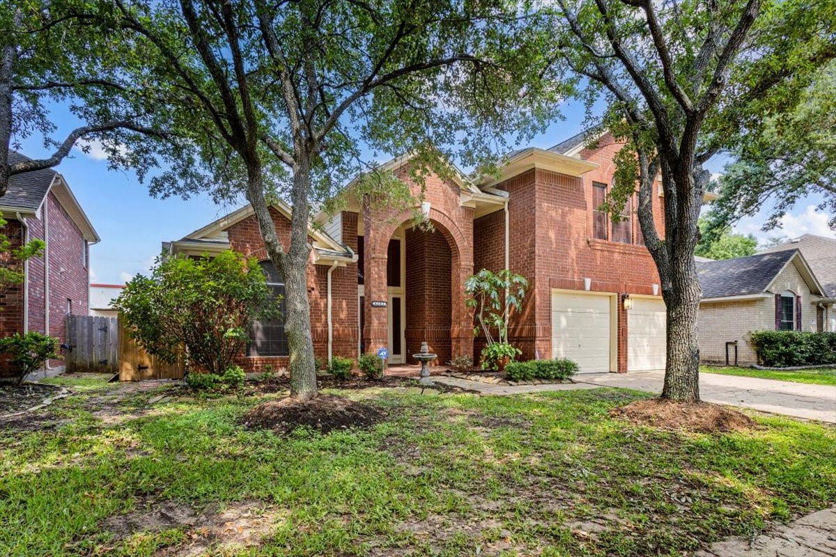 6203 Dove Fern Court Property Photo 3