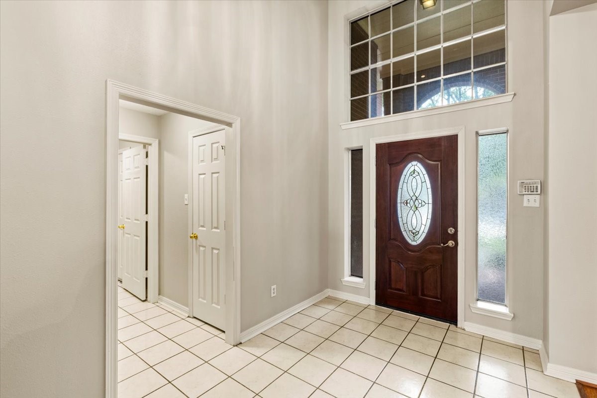 6203 Dove Fern Court Property Photo 5