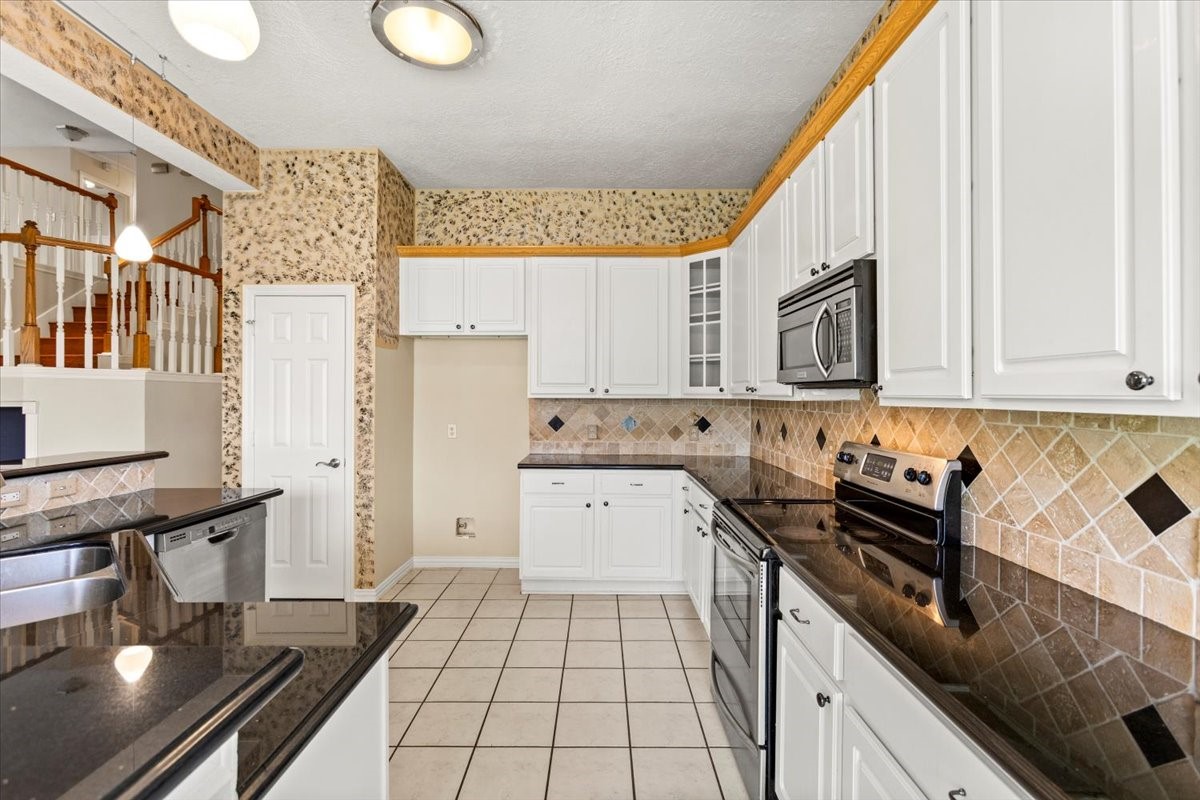 6203 Dove Fern Court Property Photo 16