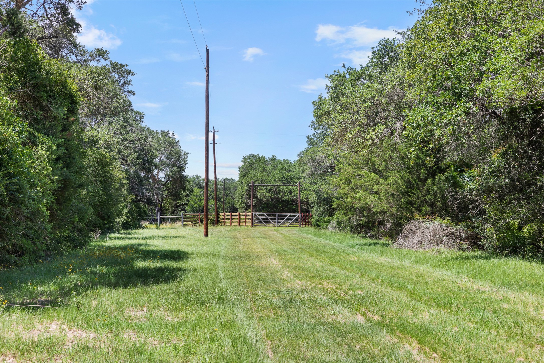 1222 Cr 2152 Property Photo 2