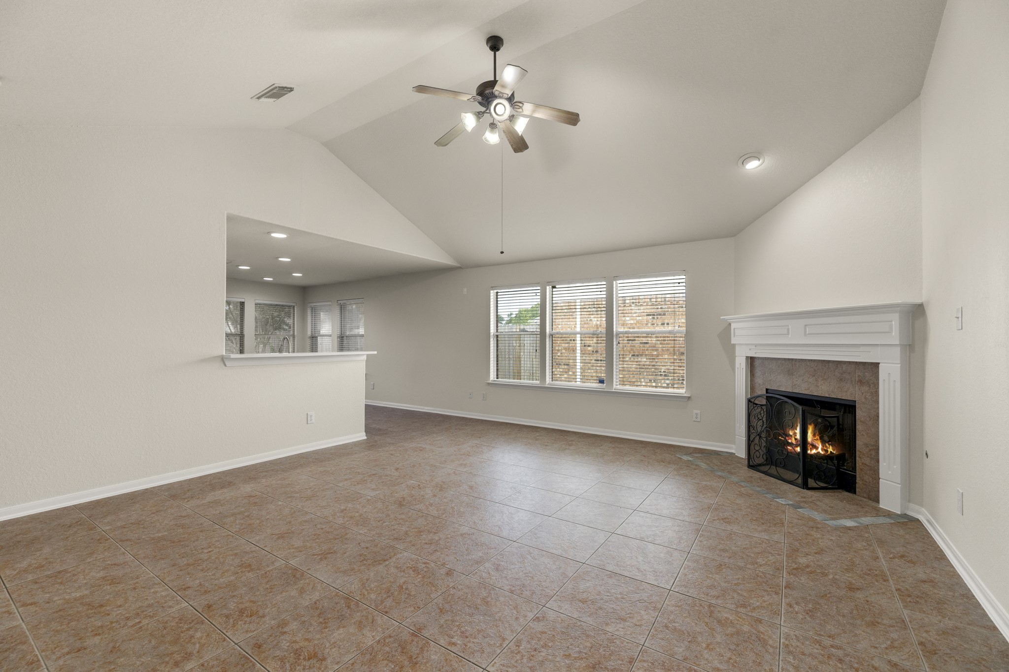 25511 Twister Trail Property Photo 3