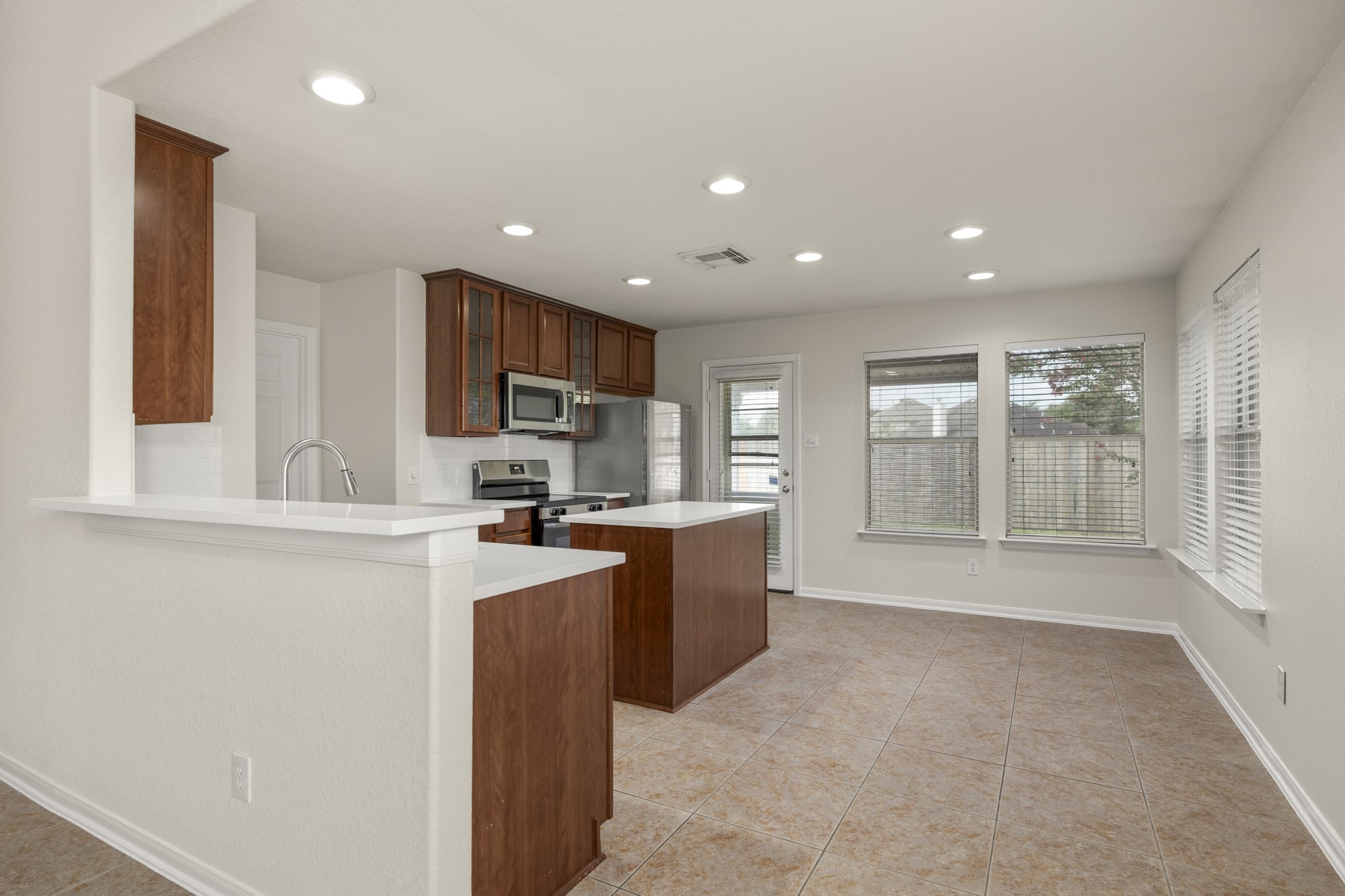 25511 Twister Trail Property Photo 8