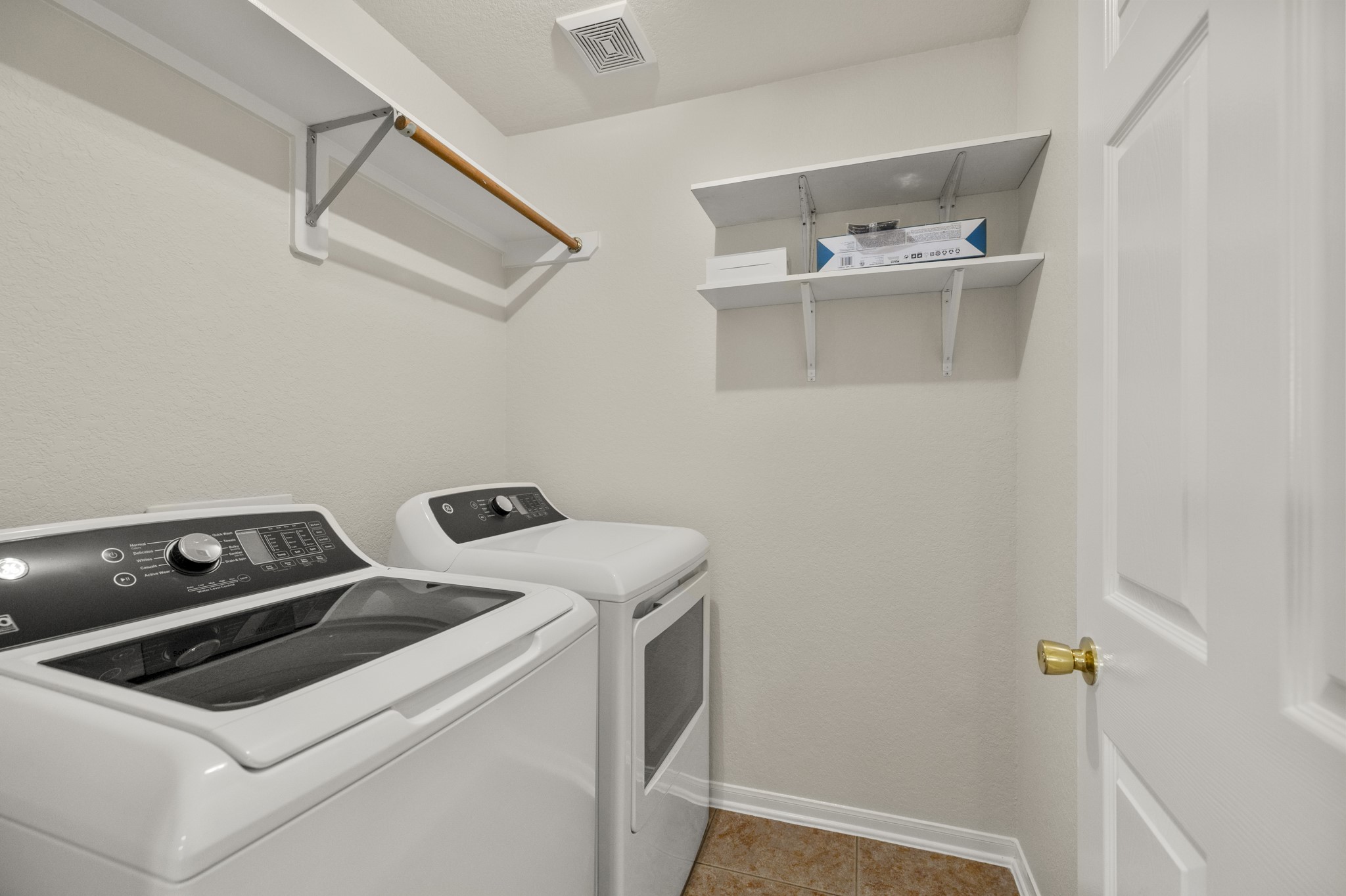 25511 Twister Trail Property Photo 14