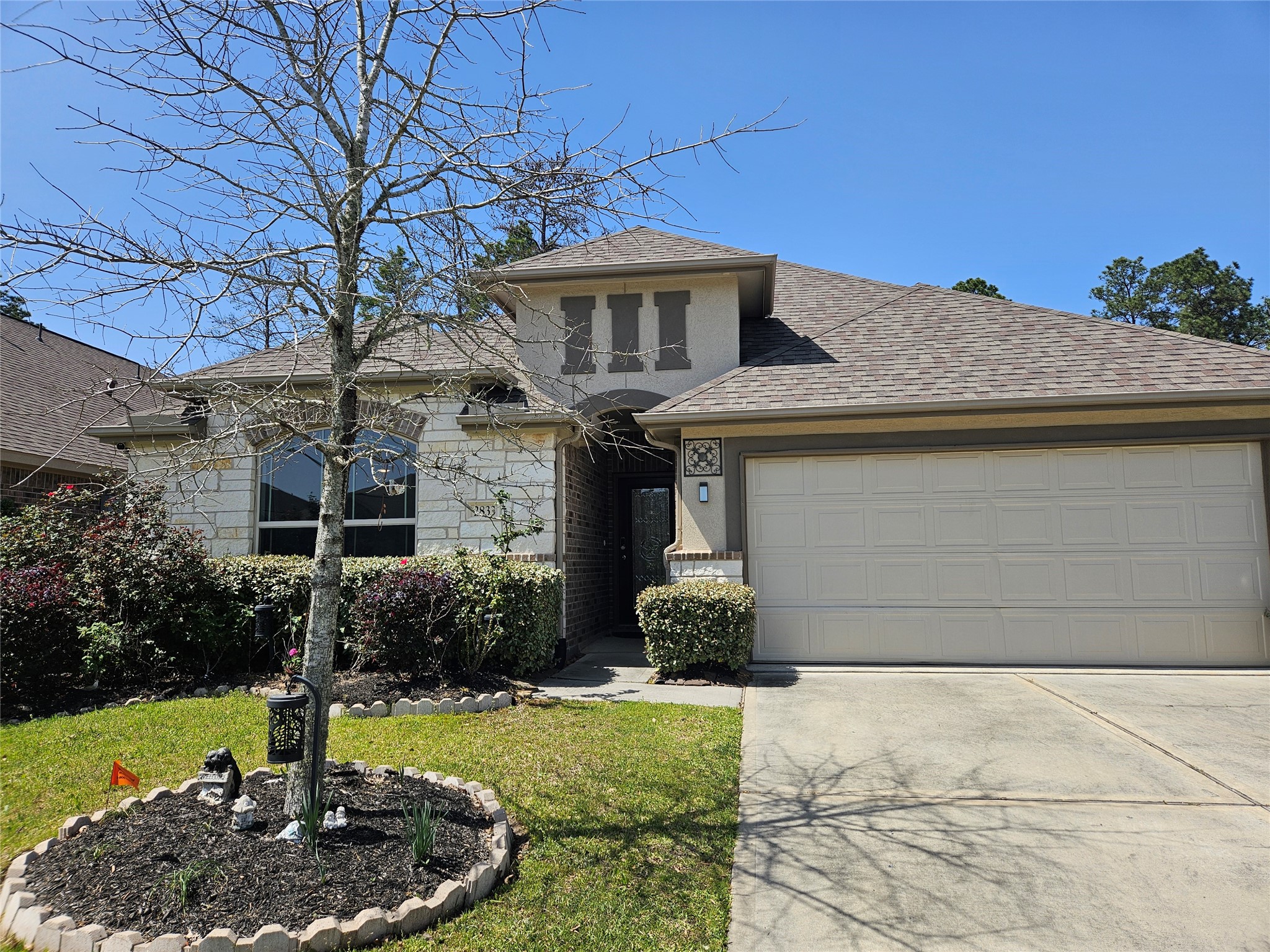 2833 Bretton Woods Drive Property Photo 1